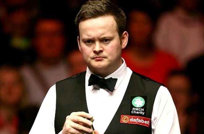 她多年来坚 她多年来坚