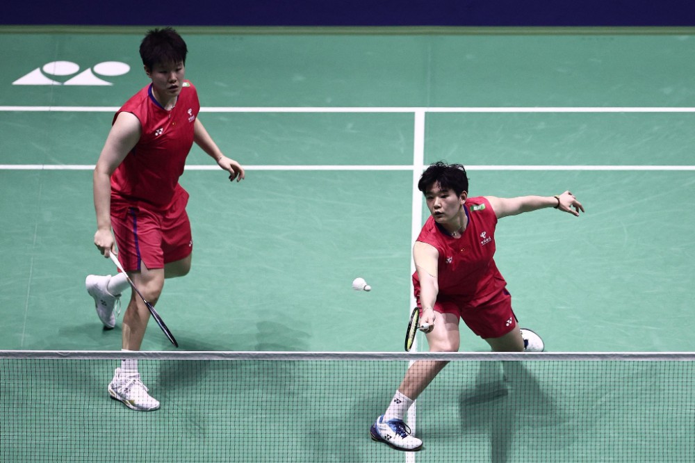 上保持冷静 上保持冷静